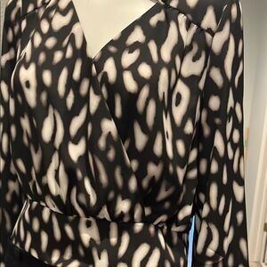 BOLD Elements Black and Cream Patterned Blouse